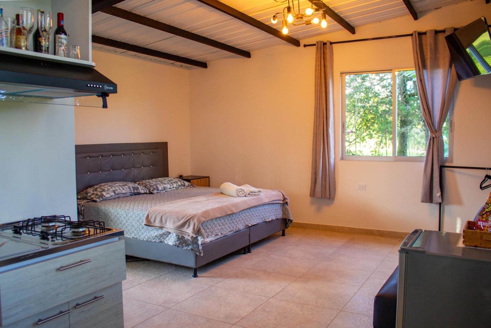 Hotel Campestre Alto Lindo En Guatapé 외부 사진