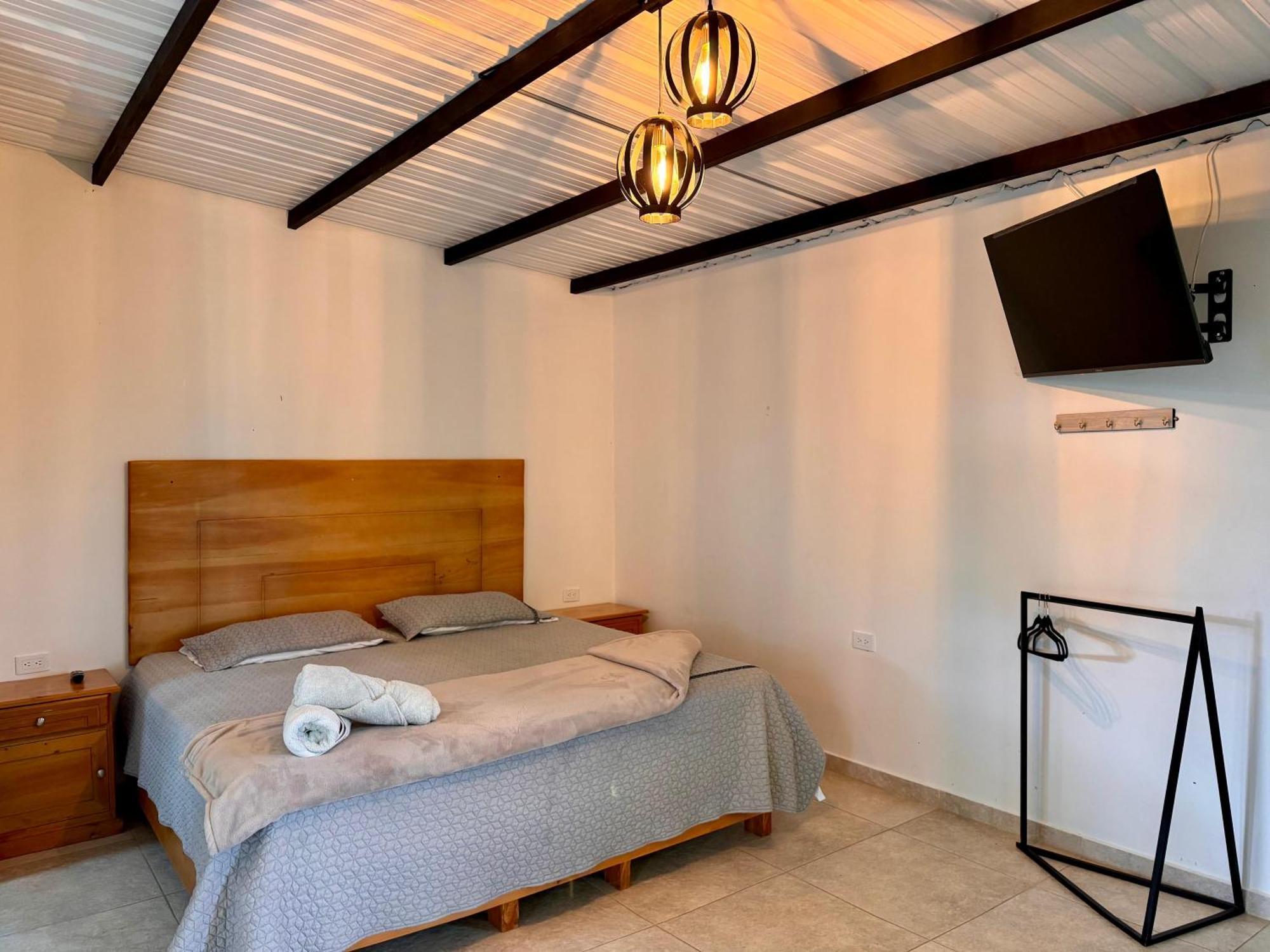 Hotel Campestre Alto Lindo En Guatapé 외부 사진