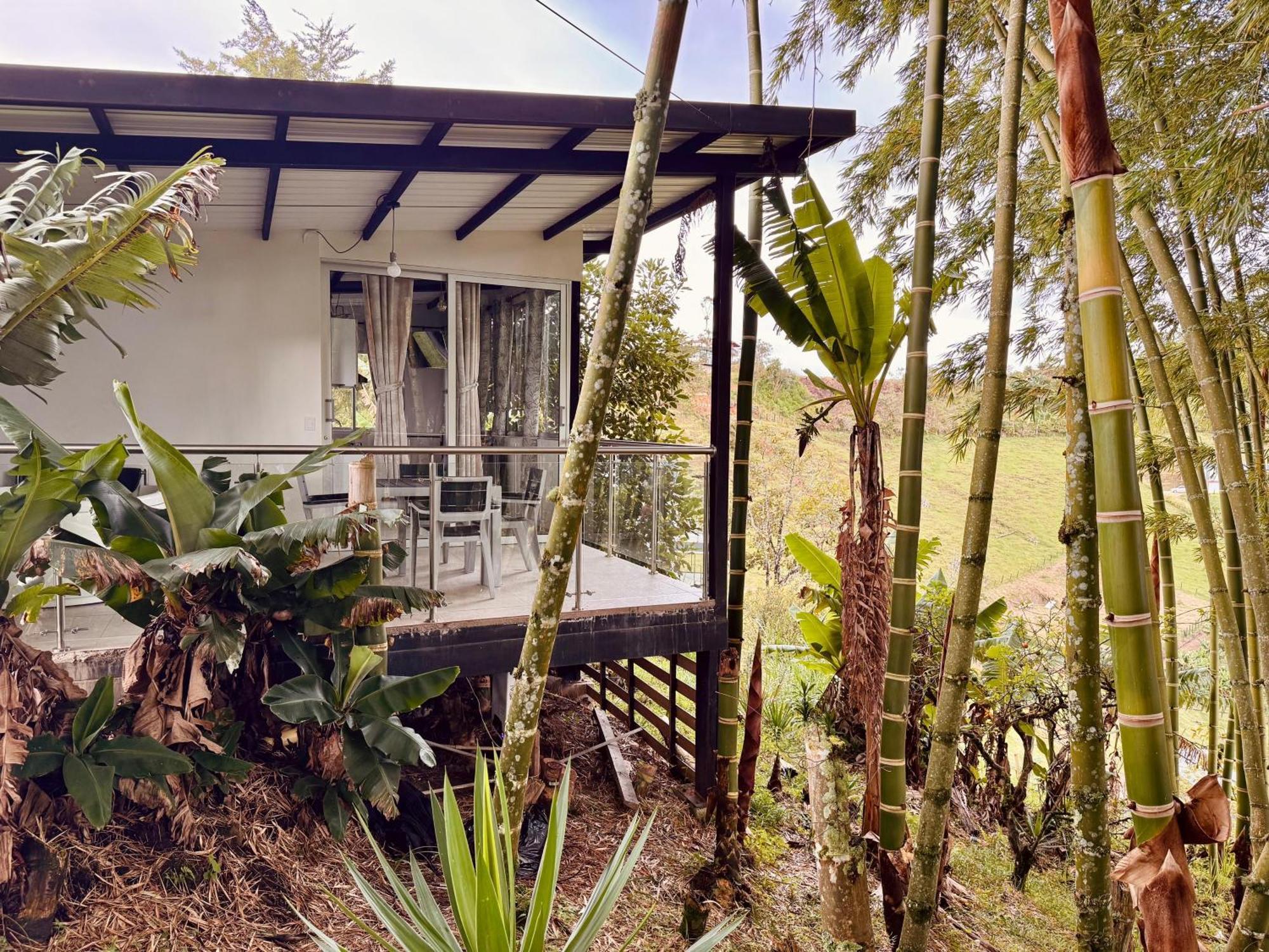 Hotel Campestre Alto Lindo En Guatapé 외부 사진