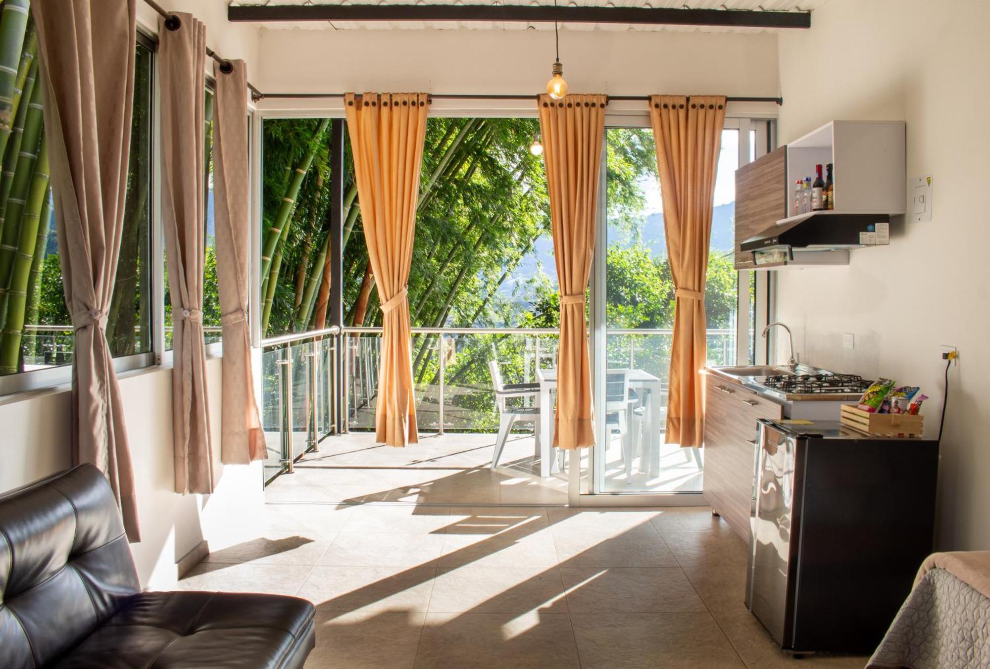 Hotel Campestre Alto Lindo En Guatapé 외부 사진